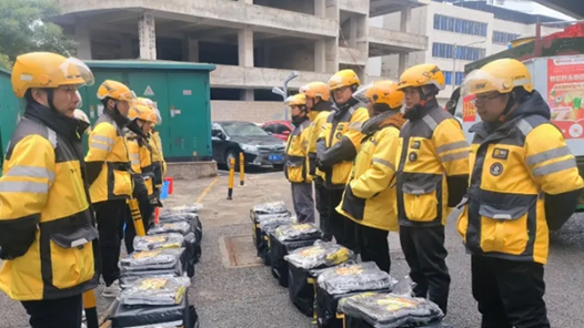 三亚工会暖心举措陪外卖配送员过年