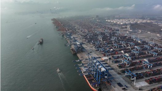 两会新华社快讯：中国必将是外商理想、安全、有为的投资目的地