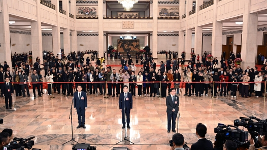 两会·政协开幕丨全国政协十四届四次会议首场“委员通道”集体采访活动举行