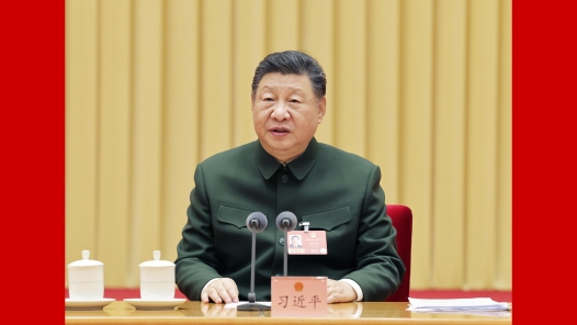 两会｜习近平出席解放军和武警部队代表团全体会议