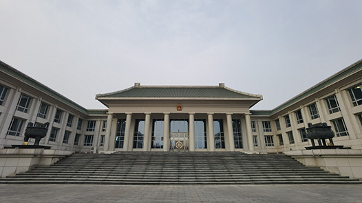 两会新华社快讯：起诉侵害未成年人犯罪和受理审查起诉未成年人犯罪近五年首次“双下降”