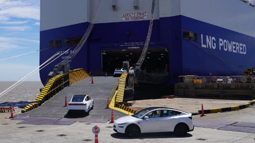 2月汽车出口同比增长52.4%