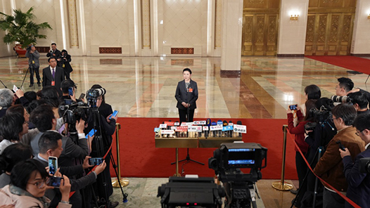 司法部部长贺荣：今年将通过政府立法着力解决“内卷式”竞争