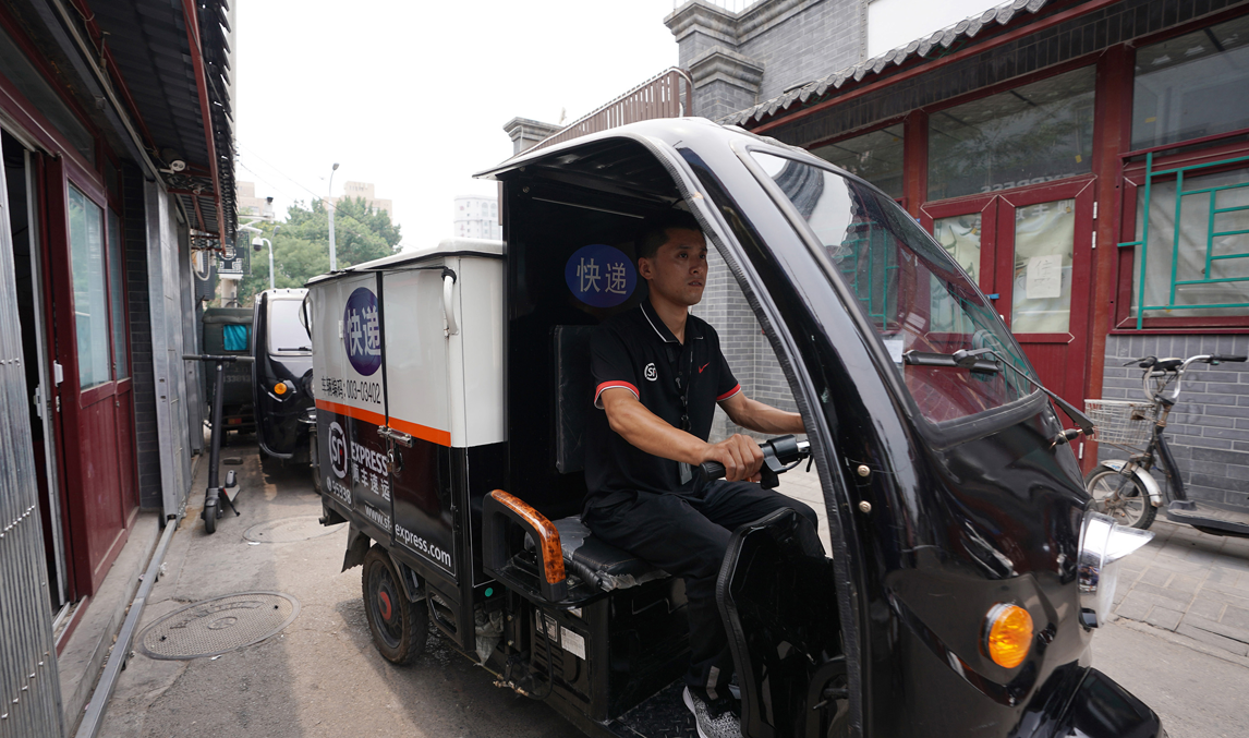 回访“习近平与一线职工朋友们”的故事｜“总书记夸赞我们像勤劳的小蜜蜂”