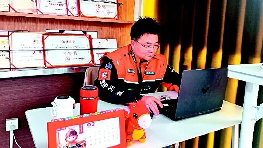 从“零差评”骑手到“零距离”站长