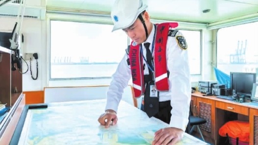 芮岐松：匠心擦亮海巡“空中眼”