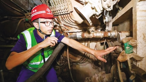 “上天入地”筑通途，办法总比困难多