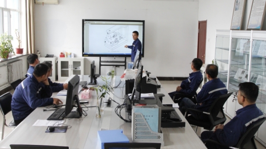 一线创新“从产业中来，到产业中去”