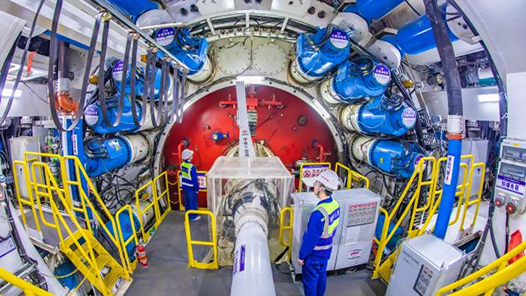 发现最美铁路｜探访世界最长海底高铁隧道，看“钢铁巨兽”如何“换牙”？