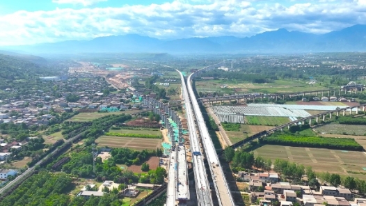 我国西北地区最大“高铁4S店”完成静态验收