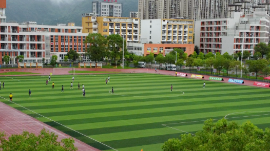 福建霞浦：校园竞逐绿茵梦