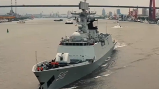 秀我中国｜多型海军舰艇陆续抵达上海 共庆人民海军成立77周年