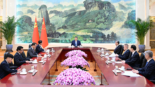 习近平会见老挝人民革命党中央总书记、国家主席特使沙伦赛