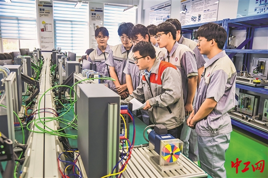 bd39bc6946b417c55b0ec87869a9f02c