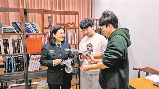 奋进者｜徐婉莹：为武器锻造“最强大脑”