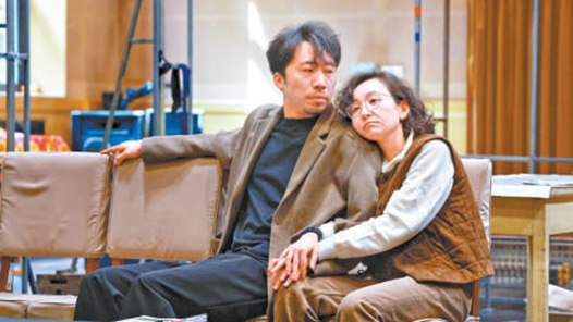 人艺新戏《翡翠城》月底首演