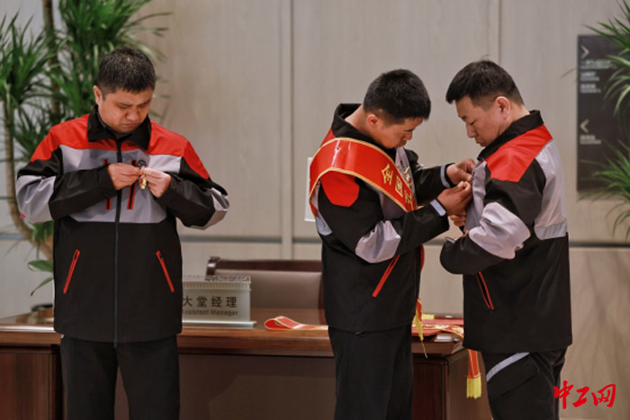 独家图片直击988