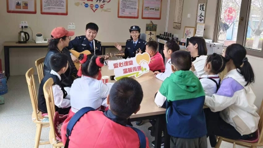 山东省烟台市牟平区总工会在工会驿站开设“爱心课堂”