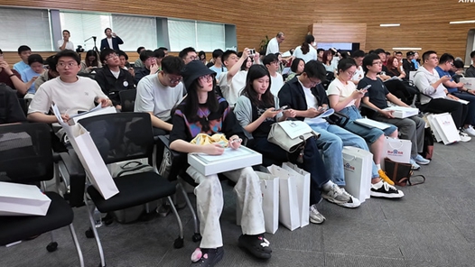 52所高校学子同上一堂长江思政大课