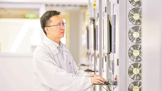 劳动者之歌｜马荣耀：以赤诚中国心铸就强国“芯”