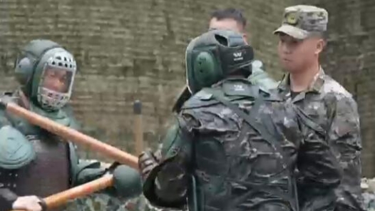 武警广西总队：刺杀地面对抗vs水域对抗