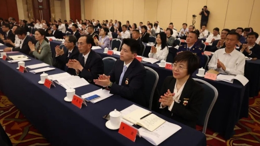 王东明：认真学习贯彻习近平总书记重要讲话精神 推动新时代新征程工会工作高质量发展