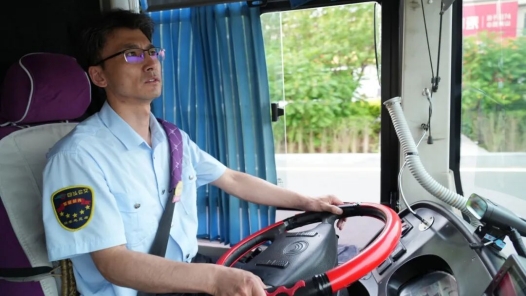 王雄：“用心开好每一班车”