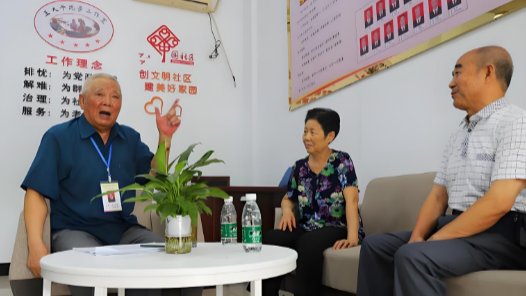 大力弘扬雷锋精神｜银发志愿者温暖邻里