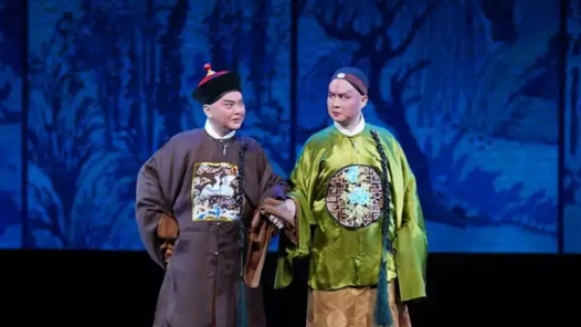 北京京剧院复排《宰相刘罗锅》谐趣首演，主演杨少彭透露：“我潜藏多年的喜剧天分得以解锁”