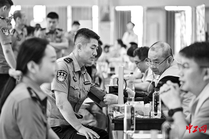 暖警 暖警
