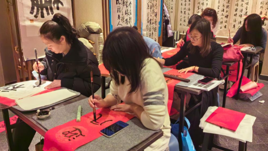 工人文化宫成为职工“共享充电站”