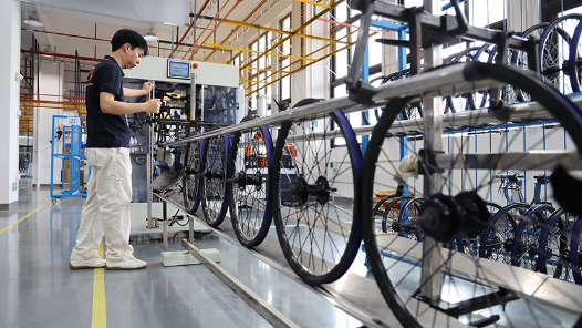 活力中国调研行｜AI遇上E-Bike 智慧骑行更轻松