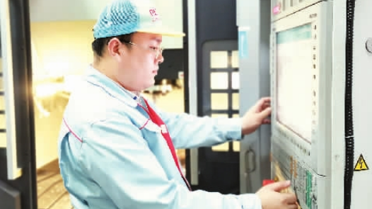 谷丰：“核心技术买不来，得靠自己干出来”