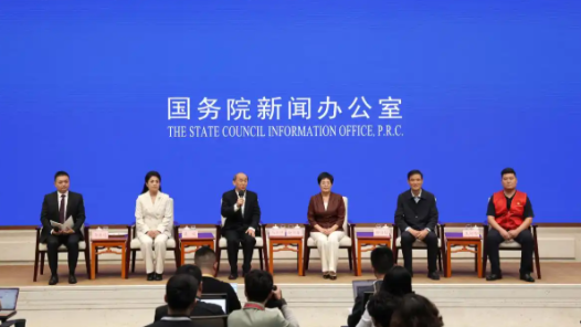 扎根基层践行为民服务初心——“七一勋章”获得者、全国“两优一先”代表讲述奋斗故事