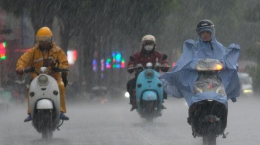 中国气象局启动台风、暴雨、强对流三级应急响应