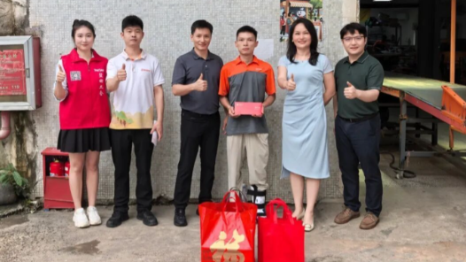 深圳盐田区工会慰问快递小哥，致敬暖心善举