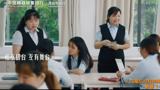 立足平凡 用心发光