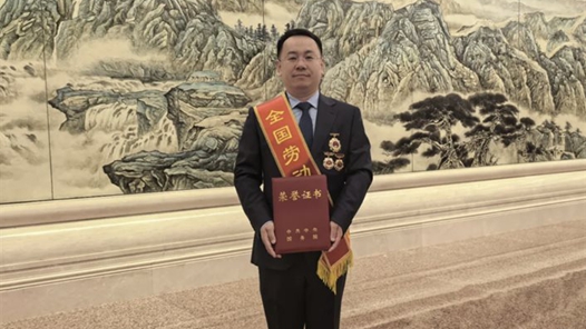 我是劳模·我是党员｜蒙瑞：从保安到专家，服务初心不变