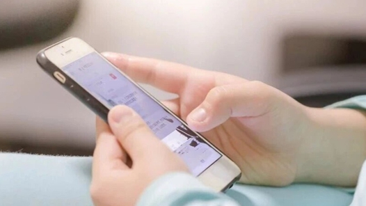 孩子到底多大可以有手机？每天能玩多久？参考答案来了
