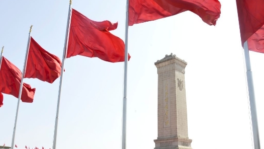 习近平等党和国家领导人瞻仰人民英雄纪念碑