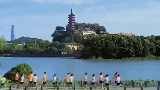 新思想引领新征程丨以人民为中心 加快建设健康中国