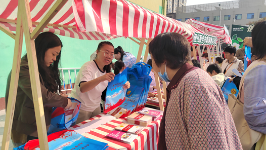 河北省枣强县总工会开展“工会驿站送温情 便民服务暖人心”活动
