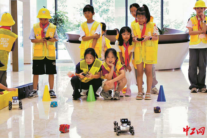 3620956_tpzz_1792025330489_b 3620956_tpzz_1792025330489_b